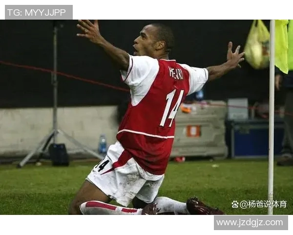 足球明星庆祝胜利的经典动作与背后的故事解析